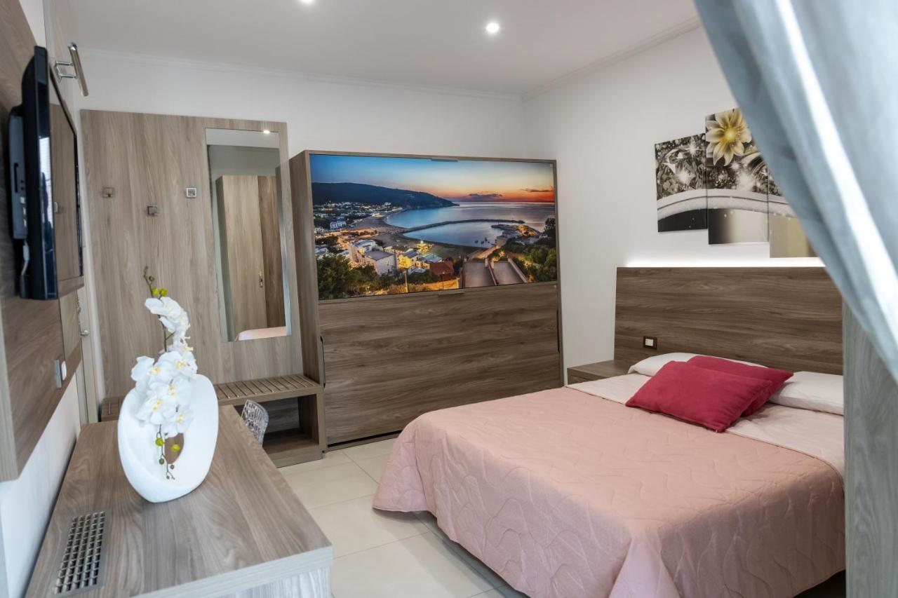 Mary VI Rooms 佩斯基奇 外观 照片