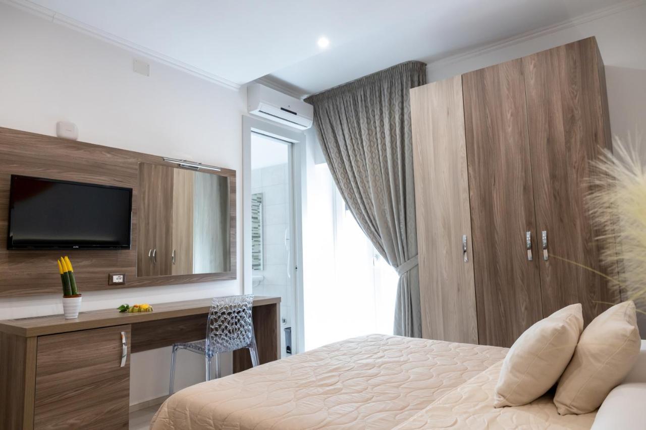 Mary VI Rooms 佩斯基奇 外观 照片